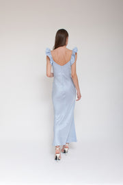 Vanessa Cocchiaro, bleu glacier, invitée de mariage, coupe en biais, froufrous, robe de soirée, événement