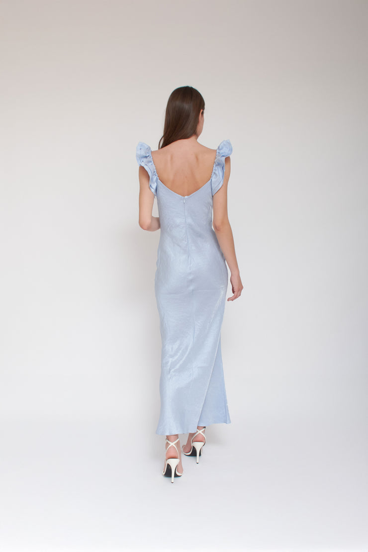 Vanessa Cocchiaro, bleu glacier, invitée de mariage, coupe en biais, froufrous, robe de soirée, événement