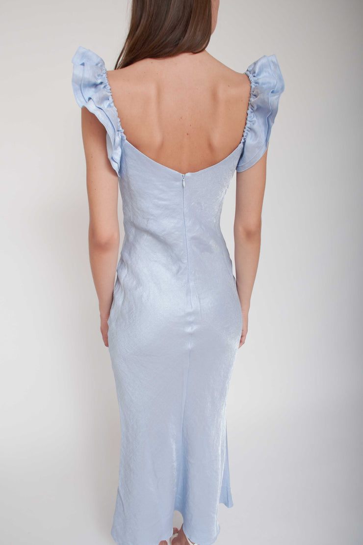 Vanessa Cocchiaro, bleu glacier, invitée de mariage, coupe en biais, froufrous, robe de soirée, événement