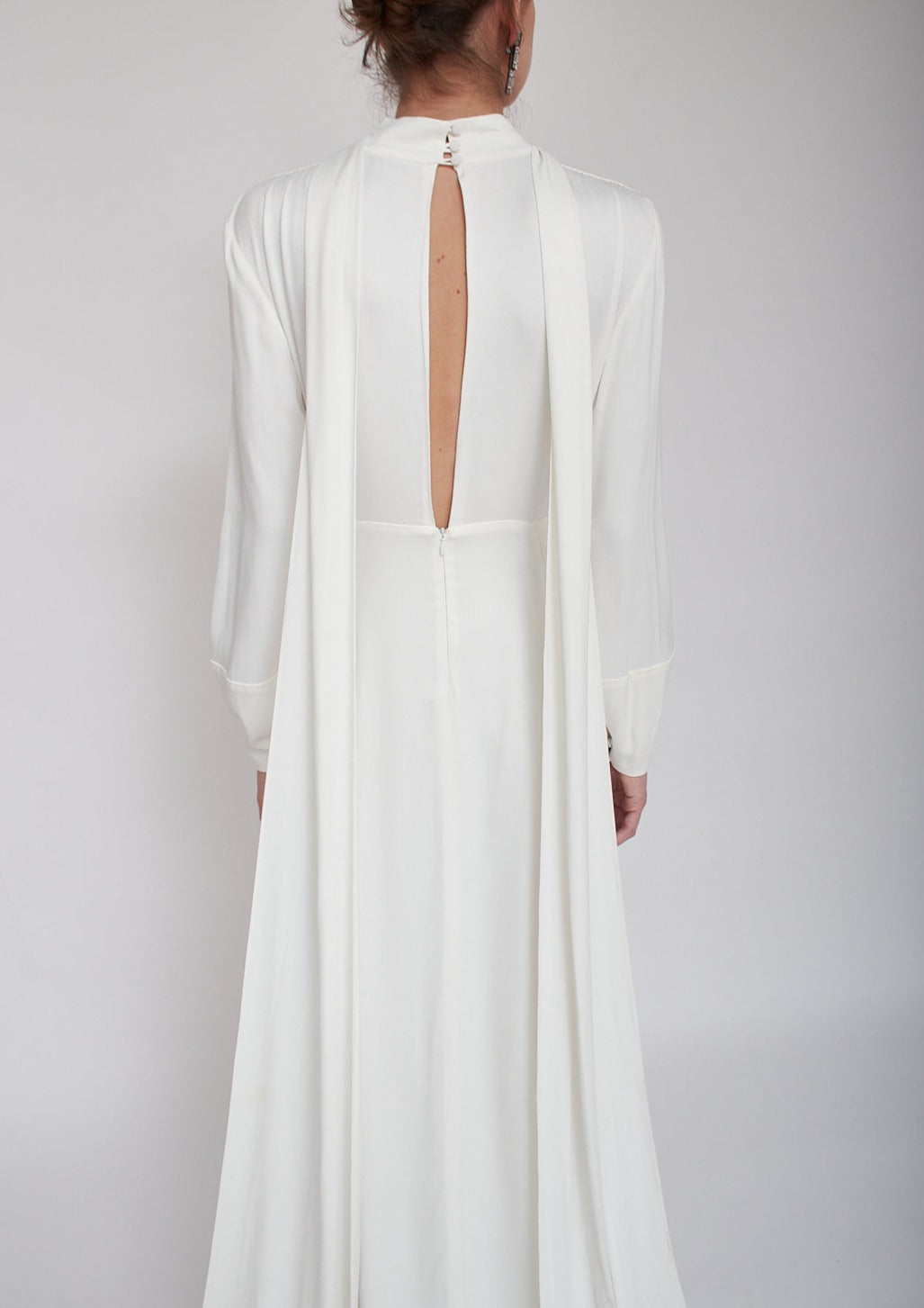【週末限定価格】CHIEKO+ gown court 36 white THE ADA GOWN – Vanessa Cocchiaro