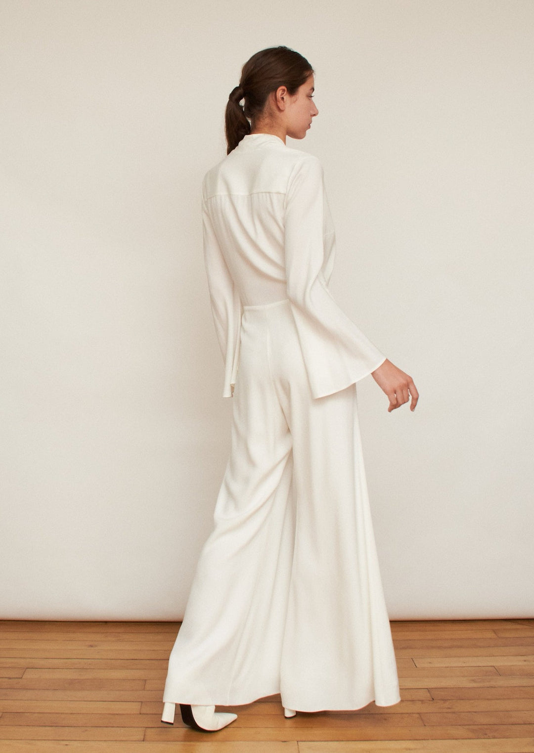 Velavie - Off Shoulder Jumpsuit Met Kant En Hoge Split - Zanda Fashion Velavie - Off Shoulder Jumpsuit Met Kant En Hoge Split - Zanda Fashion